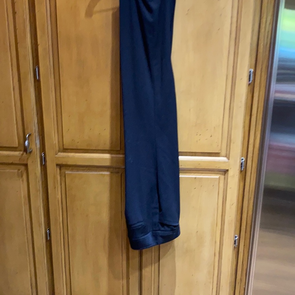 Size 6 modem cut boot dress pant White House